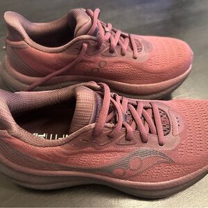 Saucony Women's Triumph 23 Shoes W 8.5